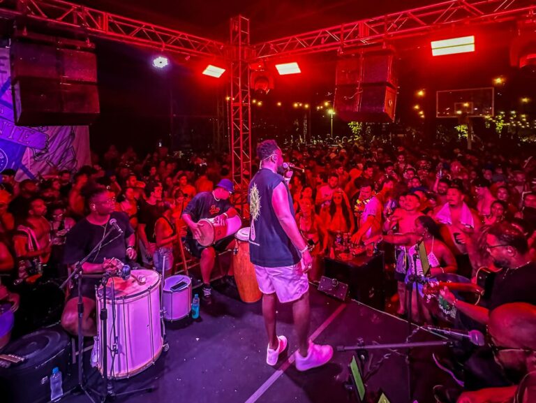 Clube de Pesca recebe grupo carioca Quintal da Magia em clima de feriadão 10 Clube de Pesca recebe grupo carioca Quintal da Magia em clima de feriadão