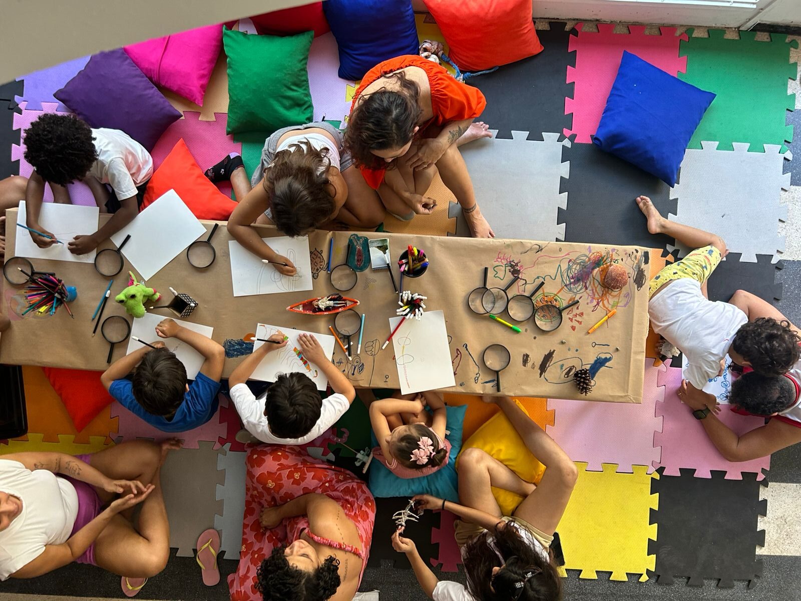 'O Pequeno Museu de Grandes Novidades' aproxima crianças da arte contemporânea 5 WhatsApp Image 2026 09 03 at 14.48.47 e1788543816854