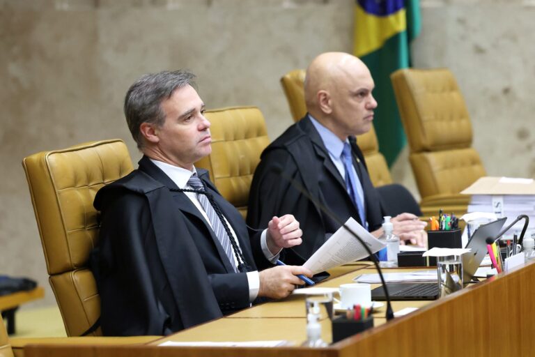 Os estabelecidos e os outsiders no STF: disputa entre institucionalidade e ruptura 8 Os estabelecidos e os outsiders no STF: disputa entre institucionalidade e ruptura