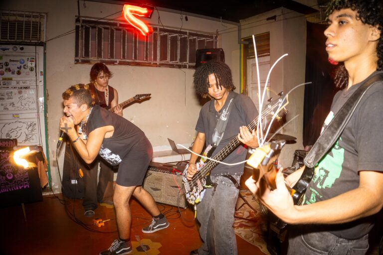 Evento reúne bandas e coletivos da cena hardcore no Centro de Vitória 8 Evento reúne bandas e coletivos da cena hardcore no Centro de Vitória