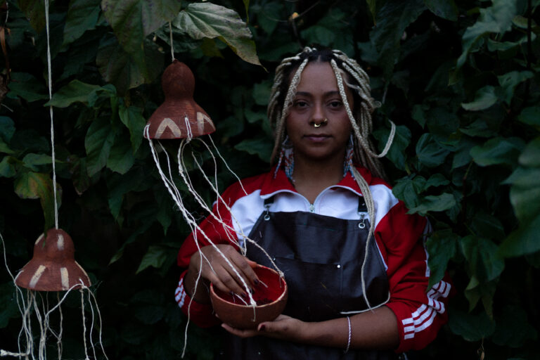 Ione Reis resgata tradições afro-indígena em exposição inédita em Vitória 10 Ione Reis resgata tradições afro-indígena em exposição inédita em Vitória